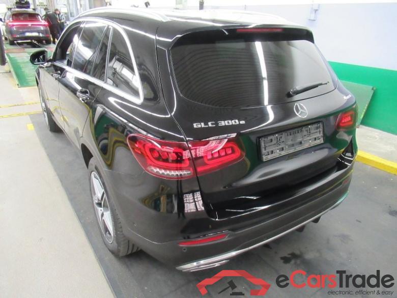 Mercedes-Benz GLC (BM 253)(06.2015->) DE - SUV5 GLC 300 e EU6d, e AMG Line 4Matic (EURO 6d), (Facelift) 2020 - 2022 #4