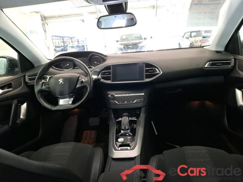PEUGEOT 308 / 2017 / 5P / Berline Puretech 130 S&S EAT8 Allure #5