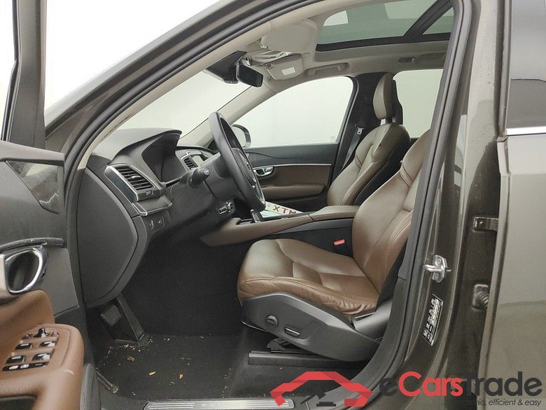 Volvo XC90 2.0 B5 P 4WD Geartronic Momentum Pro 7PL 5d #3