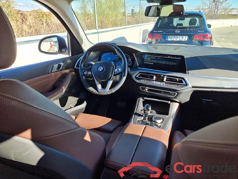 BMW X5 / 2018 / 5P / todoterreno xDrive45e #3