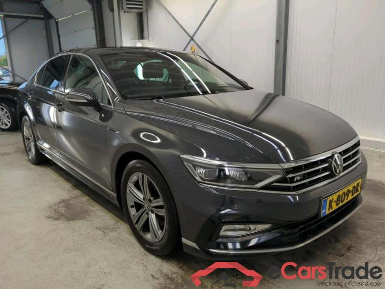 VOLKSWAGEN PASSAT 1.5 TSI R-Line Bns+ #5