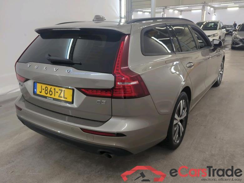 Volvo V60 B3 Automaat Momentum Advantage 5d #2