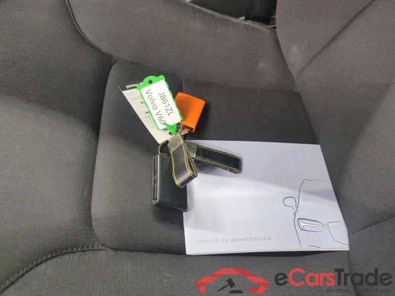 Volvo V60 B3 Automaat Momentum Advantage 5d #4