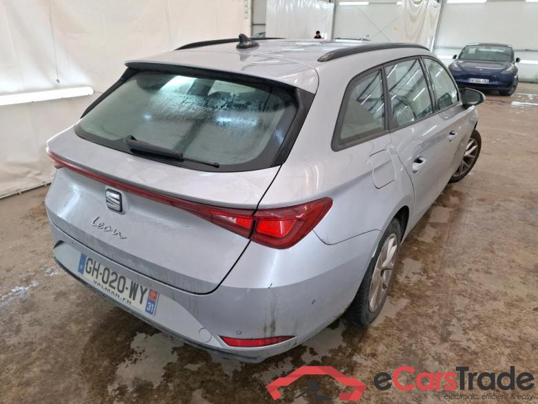 SEAT Leon Sportstourer / 2020 / 5P / Break 1.0 eTSI 110 DSG S&S Style Business #3