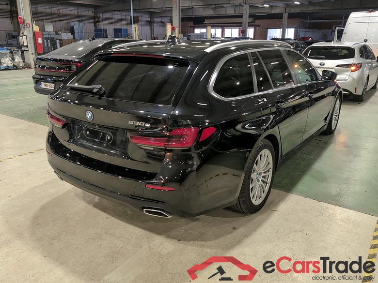 BMW 530e Touring Aut. LED-Xenon LC-Pro Navi-Pro Ambient Sport-Leather KeylessGo Camera Klima PDC ... #3