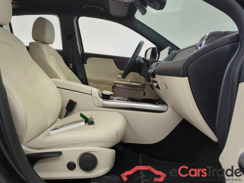 Mercedes-Benz EQA EQA 250 Luxury Line auto 5d #3