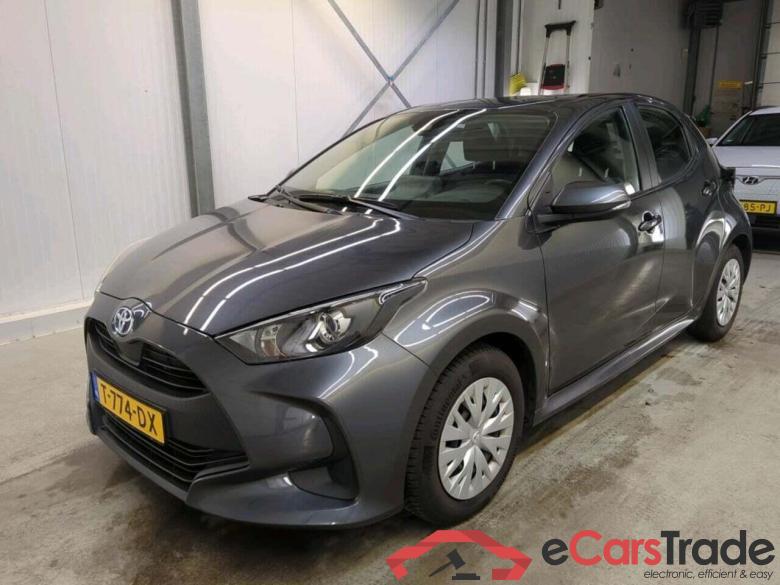 TOYOTA Yaris 1.5 Hyb. Active #1