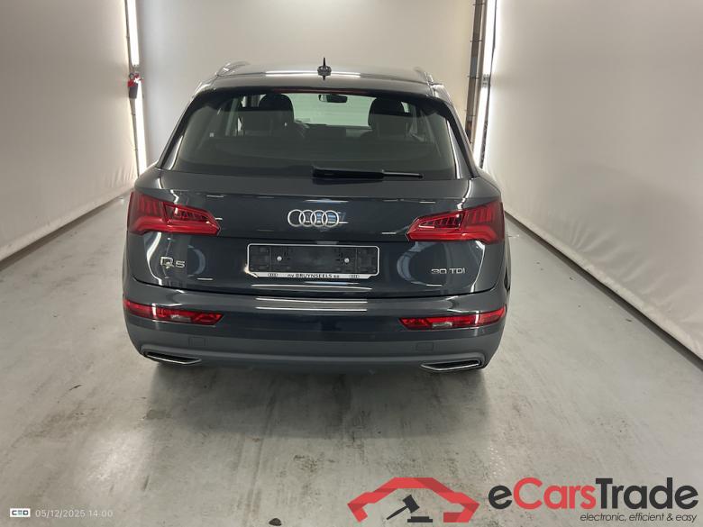 AUDI Q5 DIESEL - 2017 30 TDi Business Edition S tronic #5