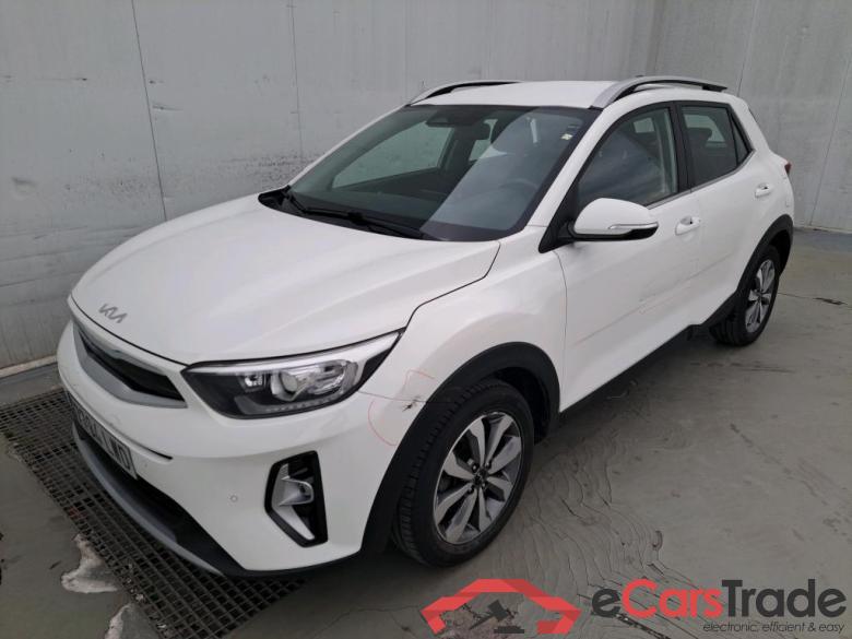 KIA Stonic / 2017 / 5P / todoterreno 1.0 T-GDi 88kW (120CV) MHEV iMT Drive #1