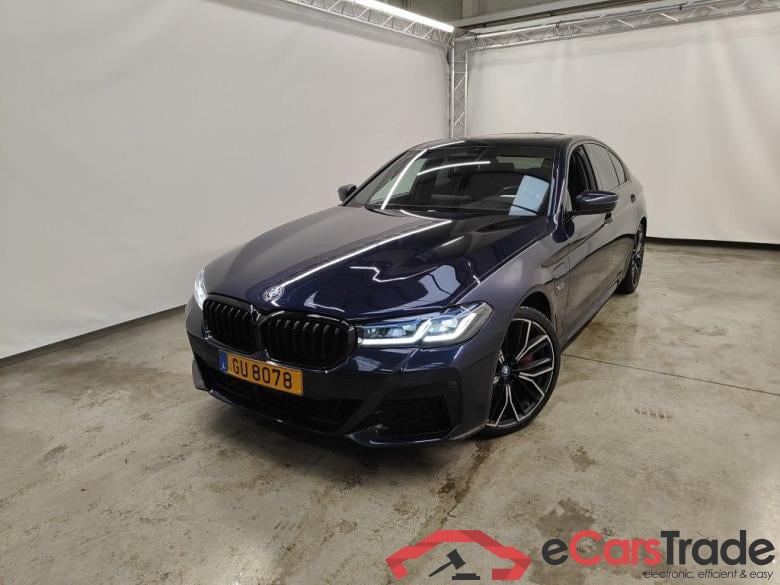 BMW 5 - 2020 545eXAS 286 PHEV 4d ///M-Sportkit (total options: 26,453 Ex.Vat)