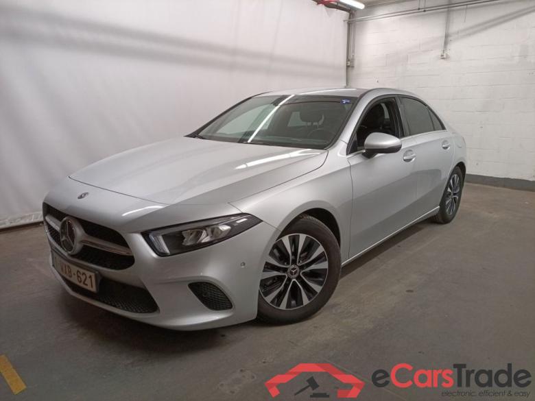 Mercedes-Benz A-Klasse Limousine A 200 Business Solution Aut. 4d #1
