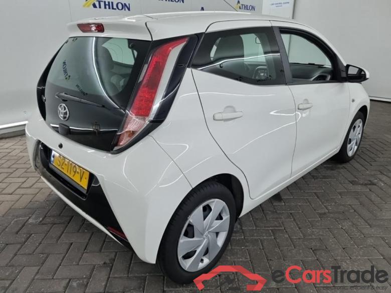 TOYOTA Aygo 1.0 VVT-i x-nav 5D 51kW #3