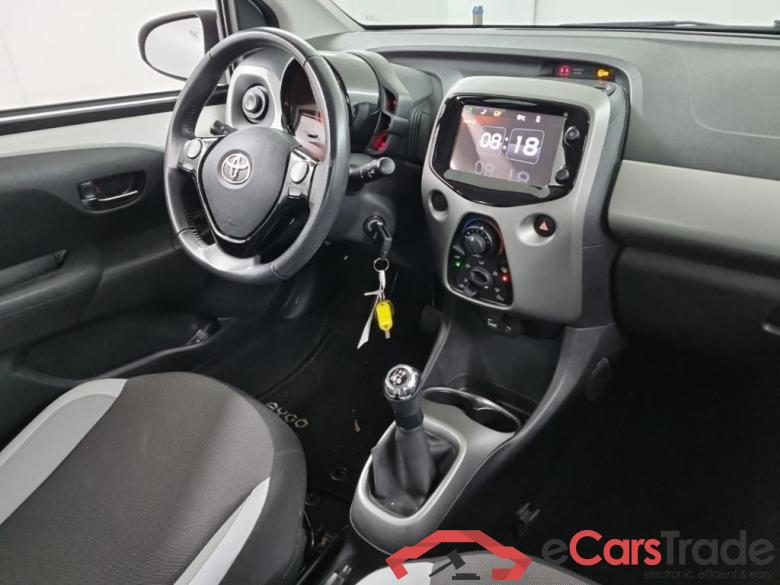 TOYOTA Aygo 1.0 VVT-i x-nav 5D 51kW #6
