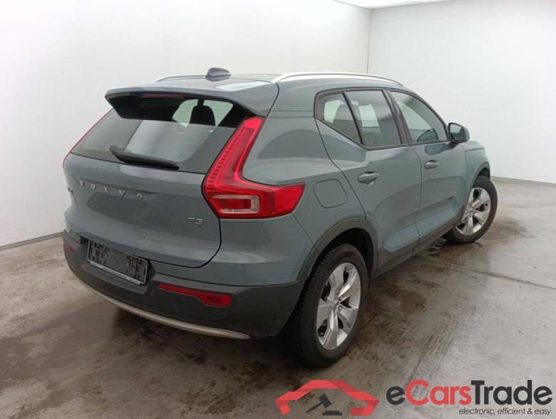 Volvo XC40 T3 Geartronic Momentum Pro 5d #2