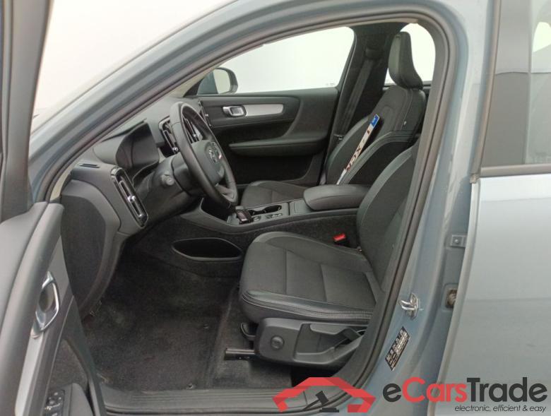 Volvo XC40 T3 Geartronic Momentum Pro 5d #3