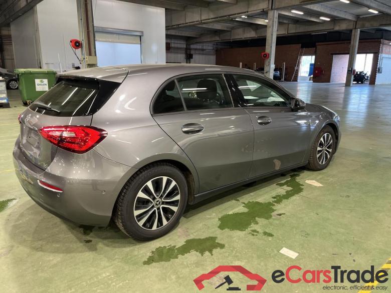MERCEDES-BENZ A-CLASS 1.3 A 180 BUSINESS SOLUTION ESSENTIAL #2