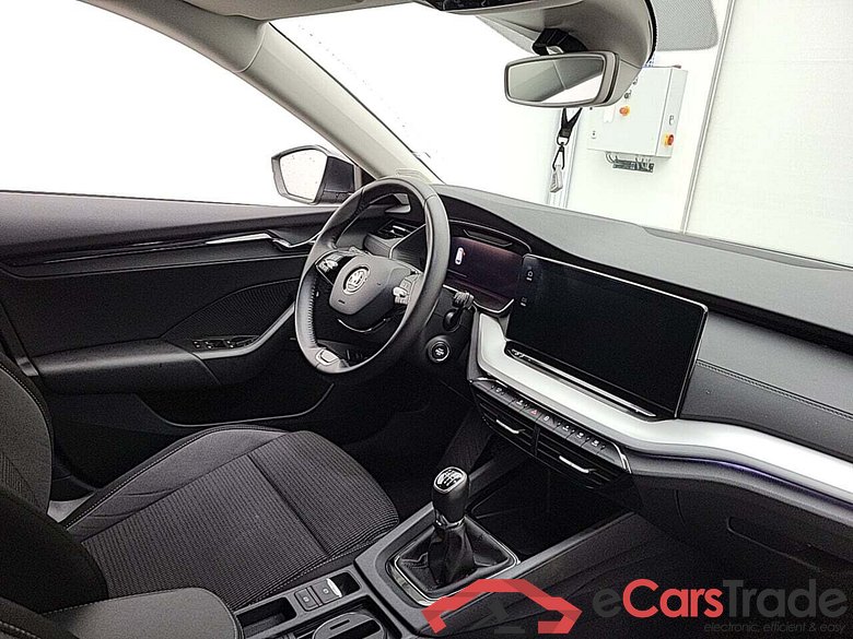 SKODA OCTAVIA COMBI 1.5 TSI AMBITION #3