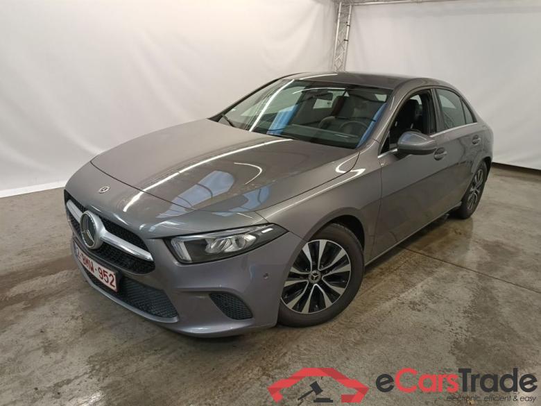 Mercedes-Benz A-Klasse Limousine A 180d Business Solution Aut. 4d #1