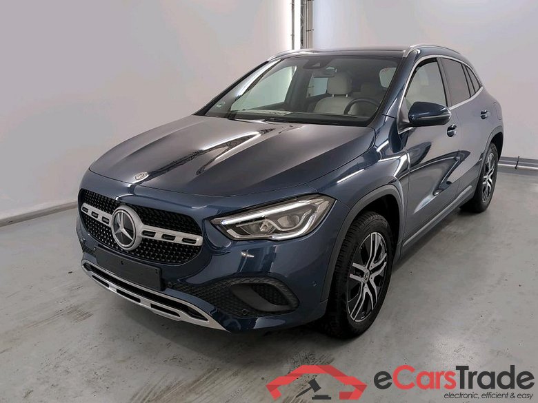 MERCEDES-BENZ GLA 1.3 GLA 250 E DCT BUSINESS SOLUTION