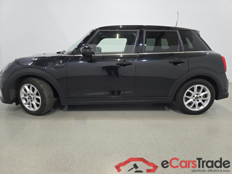 Mini Cooper Facelift 1.5i 136Hp Aut. LED-Xenon Virtual Ambient Navi 1/2 Sport-Leather KeylessGo Klima PDC ... #2