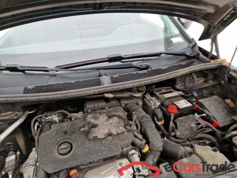 PEUGEOT 3008 1.5 BLUEHDI ACTIVE PACK EAT8 #6