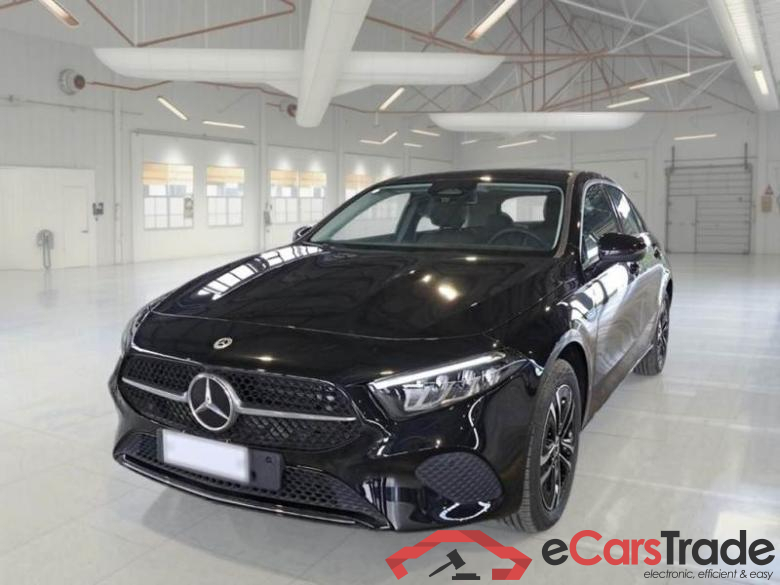 MERCEDES-BENZ CLASSE A / 2022 / 5P / BERLINA A 250 E PLUG-IN AT PROGRESSIVE ADVANCED