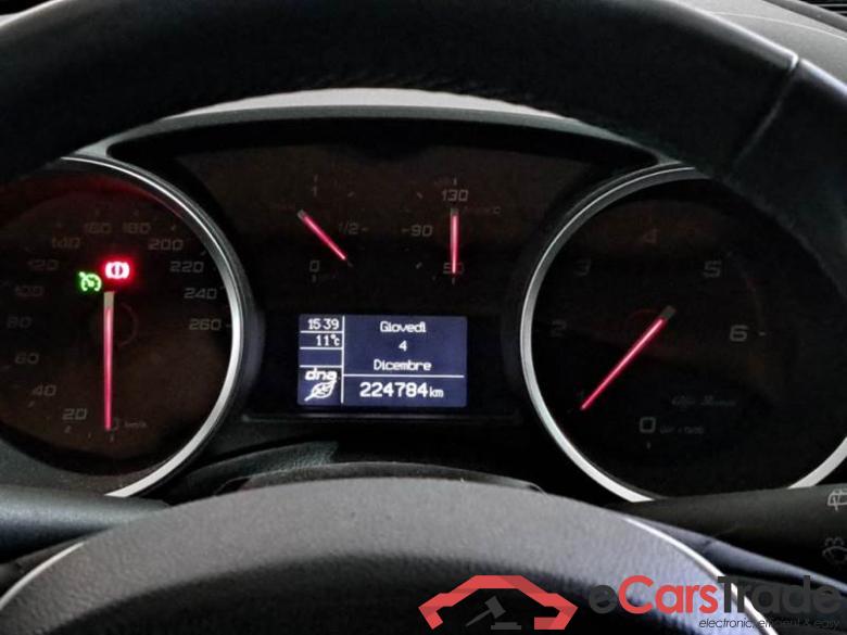 ALFA ROMEO GIULIETTA / 2010 / 5P / BERLINA 1.6 JTDM 120CV BUSINESS #4