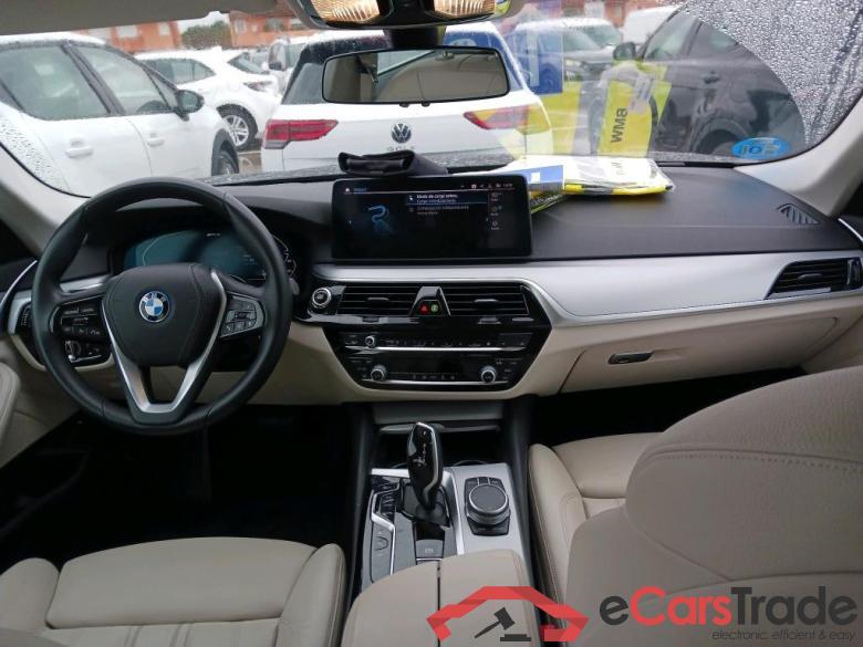 BMW Serie 5 / 2020 / 5P / familiar 530e xDrive Touring #3