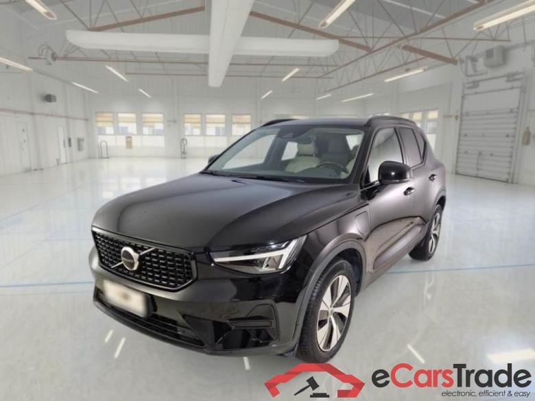 VOLVO XC40 / 2021 / 5P / SUV T5 RECHARGE PLUG-IN AUTO PLUS DARK