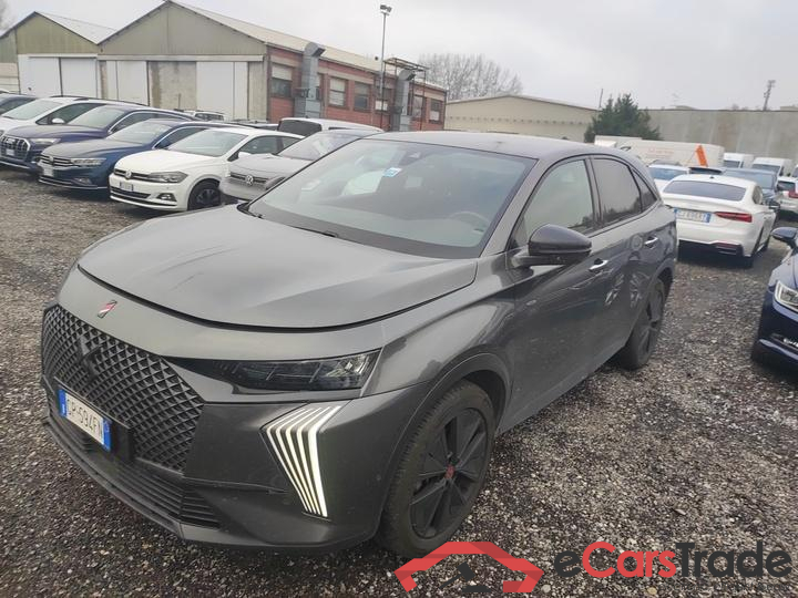 DS 7 Crossback 1.5 BlueHDI Performance Line Aut. LED-Xenon Virtual Navi 1/2 Sport-Leather-Alcantara KeylessGo Klima PDC ...