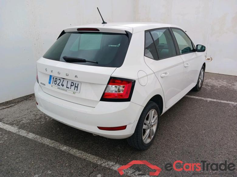 SKODA Fabia / 2018 / 5P / berlina con portón 1.0 TSI 81KW (110cv) Ambition Plus(SP) #2