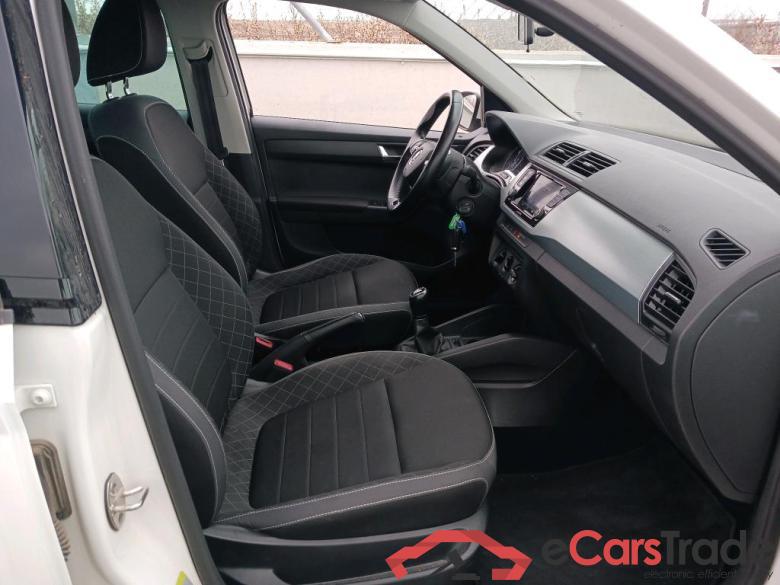 SKODA Fabia / 2018 / 5P / berlina con portón 1.0 TSI 81KW (110cv) Ambition Plus(SP) #6