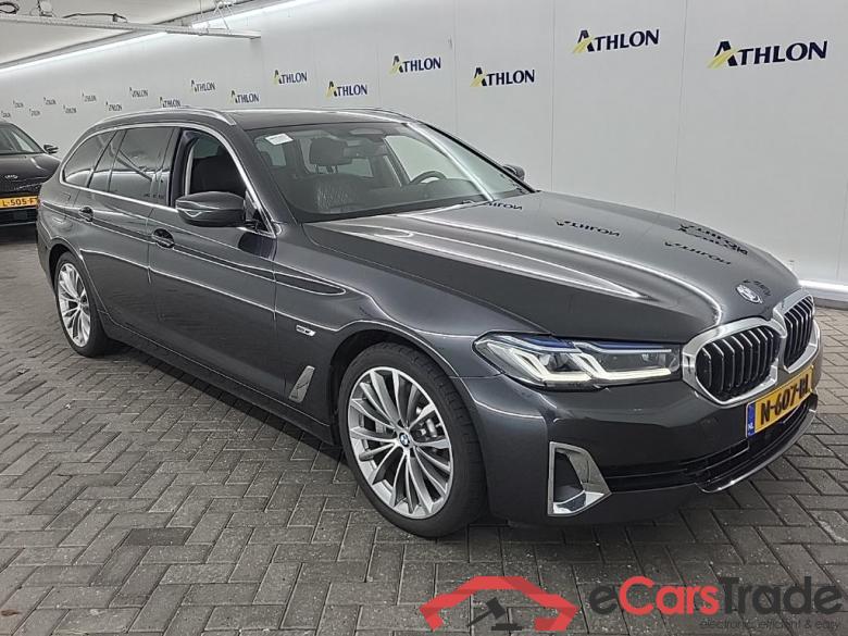 BMW 5-serie Touring 530e xDrive Business Edition Plus 5D 215kW #2
