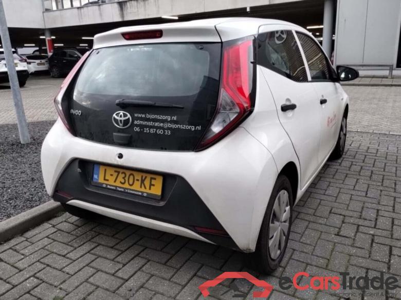 TOYOTA Aygo 1.0 VVT-i x-fun #4