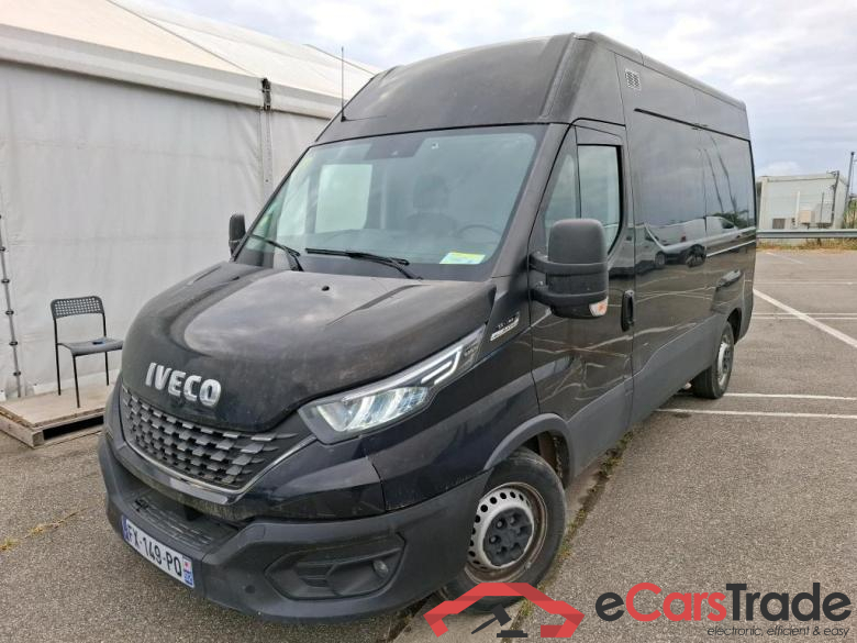 IVECO Daily / 2014 / 4P / Fourgon tôlé 2.3 35S16HA8 V11 H2 3520 / VENTE SANS CG