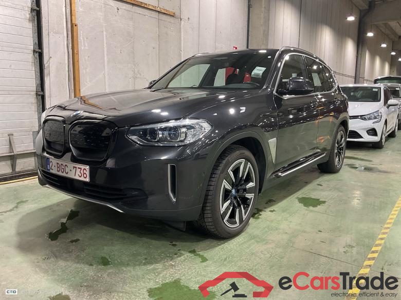 BMW IX3 80KWH AUTO