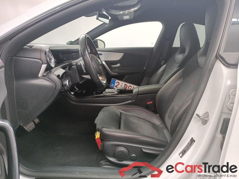 Mercedes-Benz CLA CLA 250 e Business Solution 4d #3