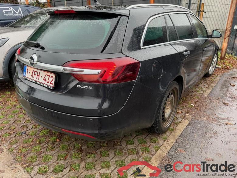 Opel Insignia Sport Tourer #2