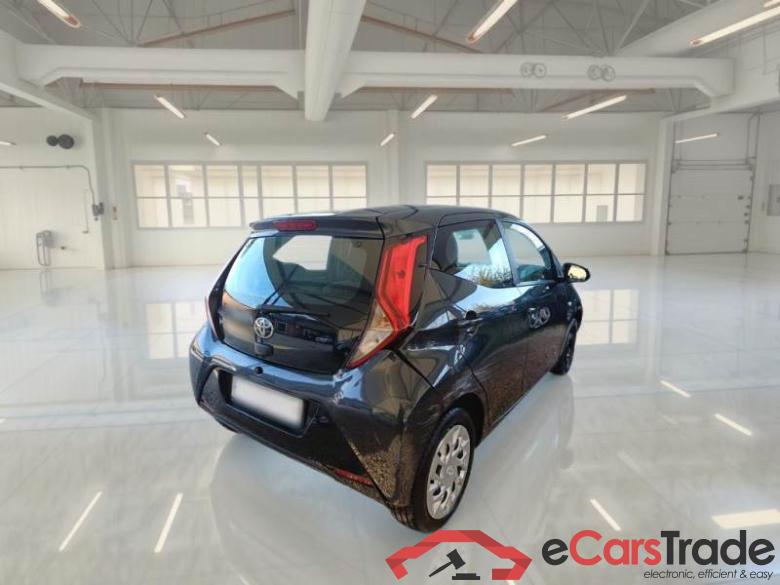 TOYOTA AYGO CONNECT / 2018 / 5P / BERLINA 1.0 VVT-I X-BUSINESS MMT MY19 #2