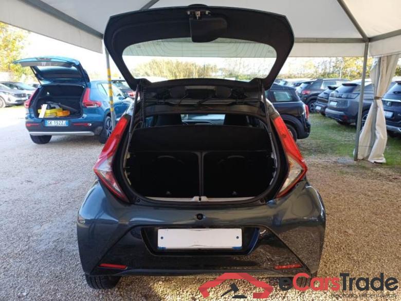 TOYOTA AYGO CONNECT / 2018 / 5P / BERLINA 1.0 VVT-I X-BUSINESS MMT MY19 #5