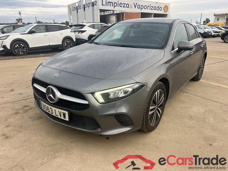 MERCEDES-BENZ Clase A / 2018 / 4P / sedán Sedán A 250 e #1