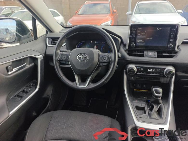 TOYOTA Rav4 / 2018 / 5P / todoterreno 2.5l 220H Advance #3