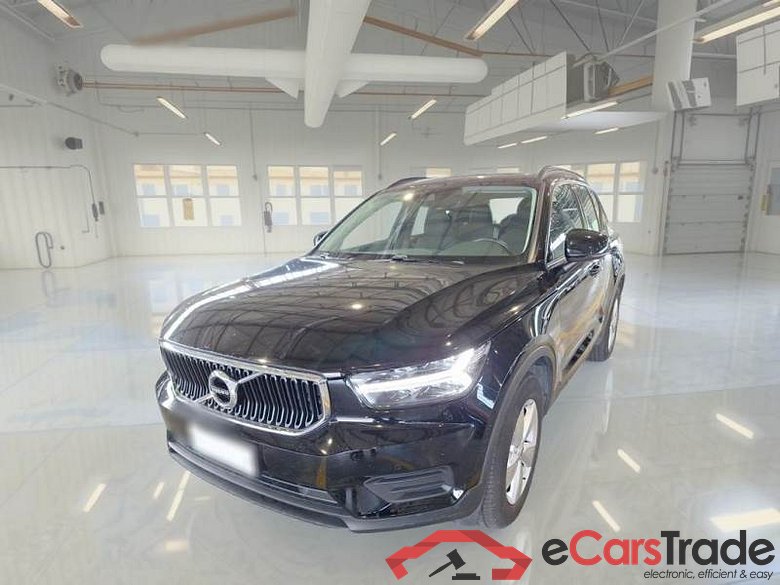 VOLVO XC40 / 2017 / 5P / SUV T2 AUTOMATICO MOMENTUM CORE