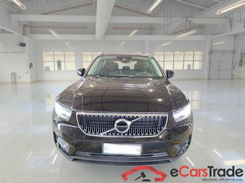 VOLVO XC40 / 2017 / 5P / SUV T2 AUTOMATICO MOMENTUM CORE #6