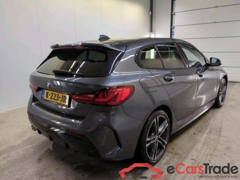 BMW 1-serie 118i Executive Ed. #2