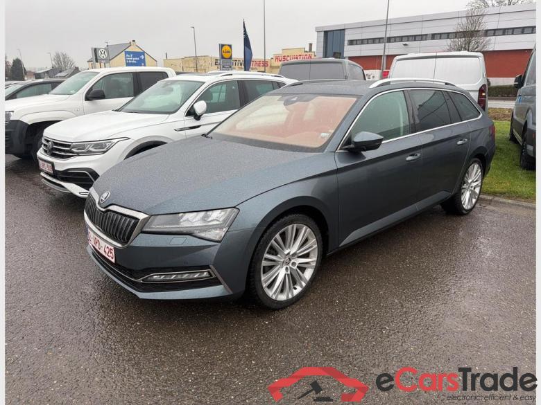 SKODA Superb Combi PHEV Superb Wagon Style 1,4 TSI iV 160 kW 6-speed automat. #1