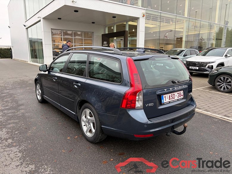 Volvo V50 1.6D Momentum 1/2 Leather Klima PDC ... #4