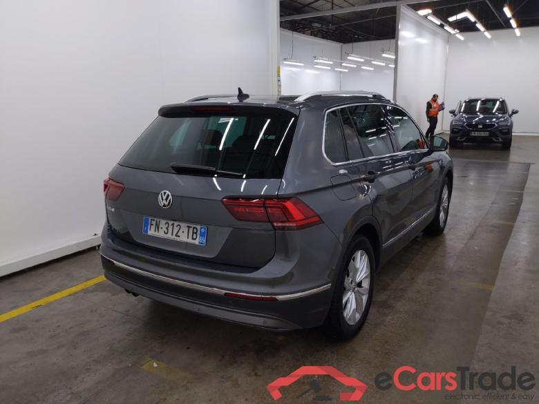 VOLKSWAGEN Tiguan / 2016 / 5P / SUV 1.5 TSI 150 EVO DSG7 Carat #3