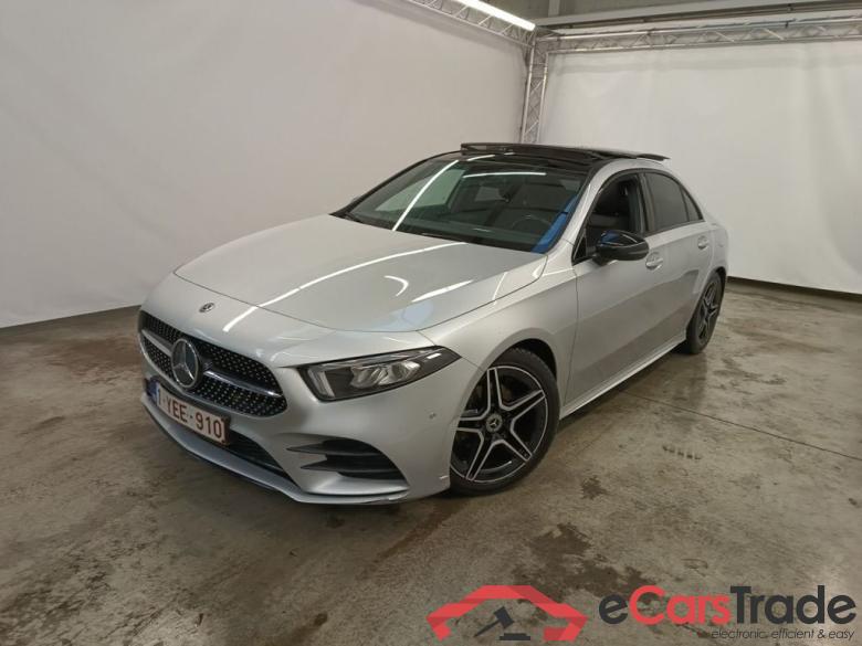 Mercedes-Benz A-Klasse Limousine A 200 Aut. 4d #1