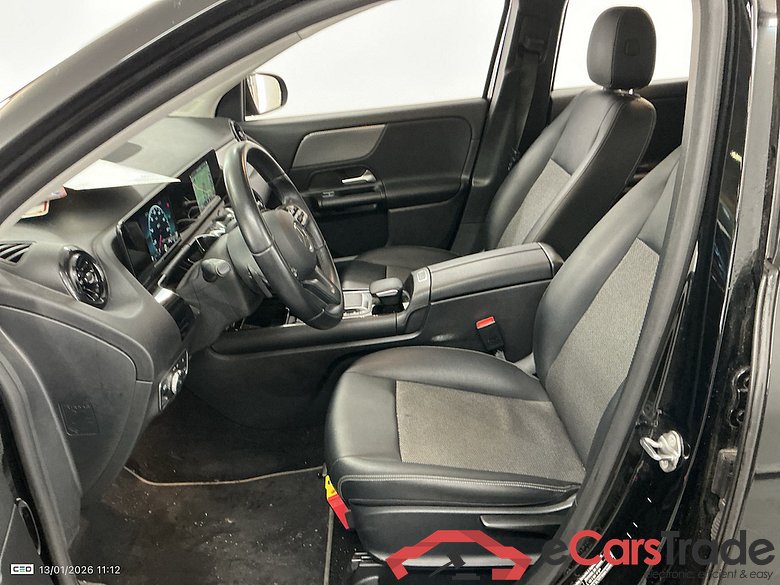 Mercedes GLA 180d Aut. Navi 1/2 Leather KeylessGo Klima PDC ... #5